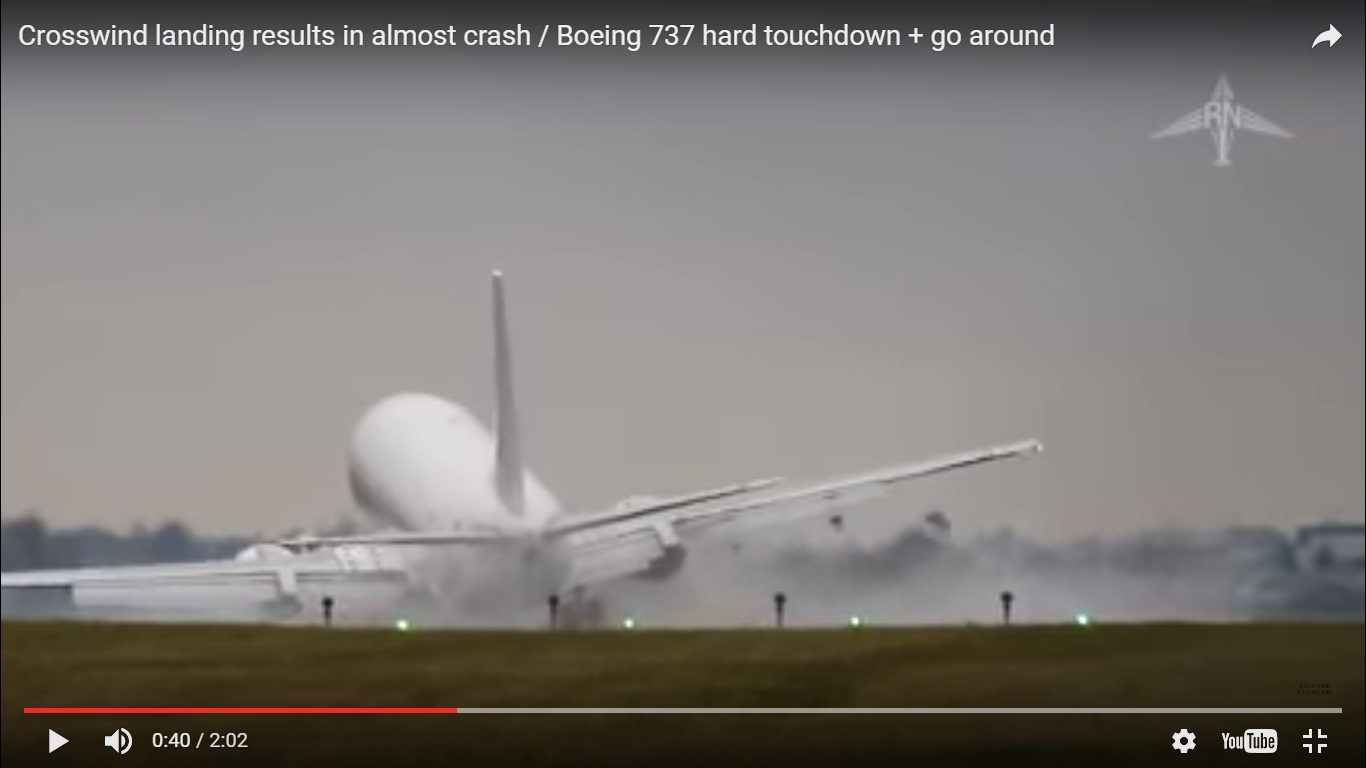 Avion Qui A Failli Se Crasher Un Boeing 737-430 victime de terribles vents a failli s'écraser à Prague