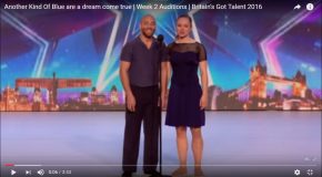 Un couple de danseurs dans une chorégraphie en 3D, c’est incroyable!