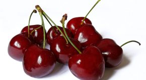 Les cerises, les plus savoureux et les plus populaires des fruits
