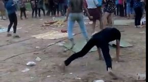 Des jeunes se défoulent en dansant comme des fous