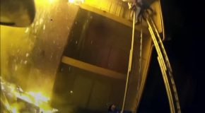 Un enfant jeté d’un immeuble en feu est rattrapé par un pompier