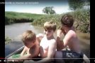 Incroyable pêche sans efforts avec la traversée d’une rivière