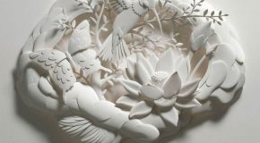 Un magicien transforme les feuilles de papier en sculptures de rêve!