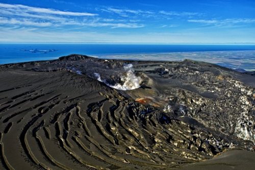 13093-10-volcans-actifs-dans-le
