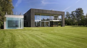 Une maison conçue pour résister contre toute attaque avec une isolation parfaite.