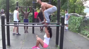 Un couple New-yorkais fait du sport dans la rue! C’est spectaculaire!