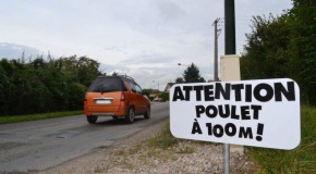 Saint Cergues et ses panneaux de la route. Délirants mais qui poussent à la réflexion. Trop bien.