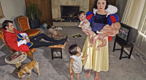 Détournements de princesses, Dina Goldstein s’y met aussi!