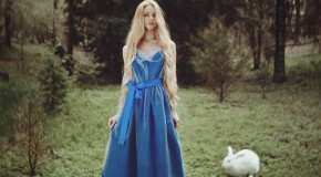 Les merveilleuses photographies de l’artiste Anita Anti, inspirées des contes vous plairont! Admirez-les!